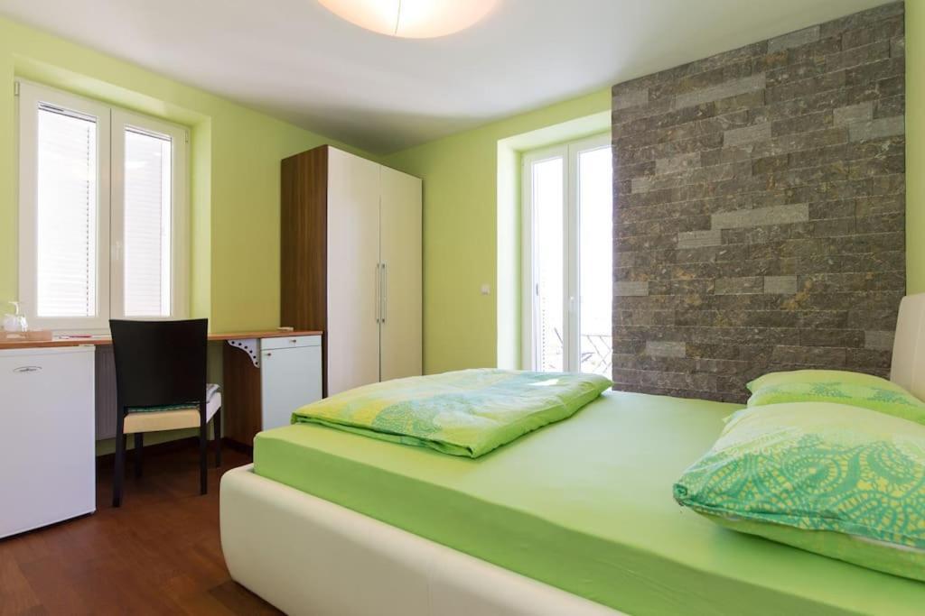 Villa Ajda - Green Room Omišalj Buitenkant foto