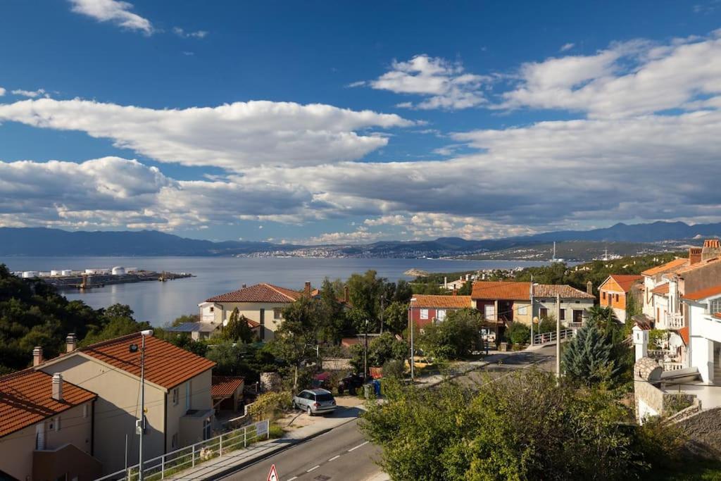 Villa Ajda - Green Room Omišalj Buitenkant foto